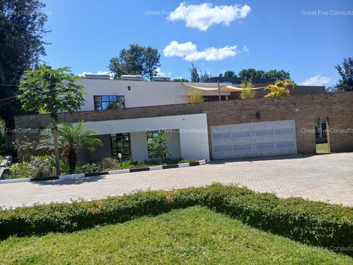 4 Bed House with En Suite in Runda - 3