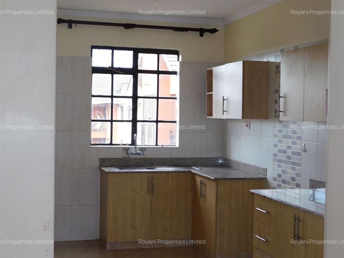 2 Bed Apartment with En Suite at Fourways Junction Estate - 6