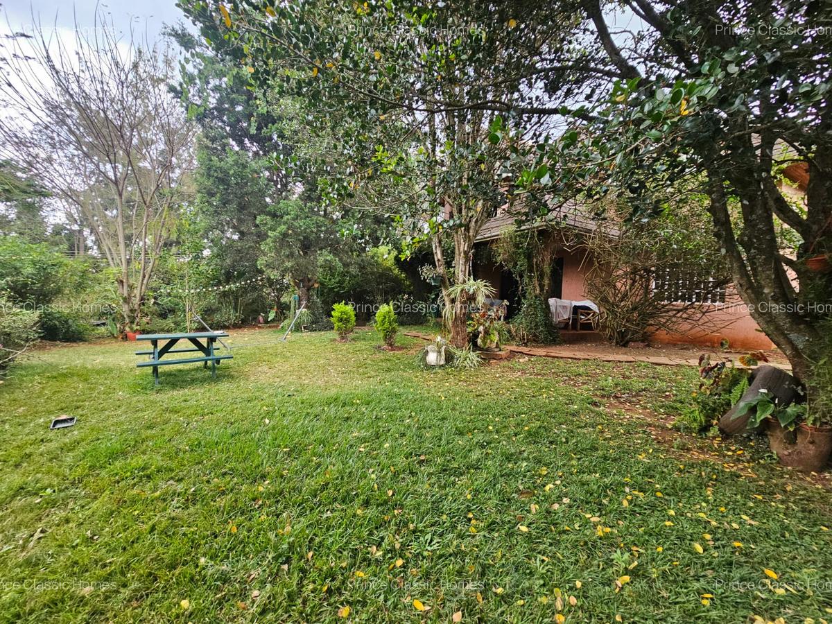 4 Bed House with En Suite at Kerarapon Drive - 5