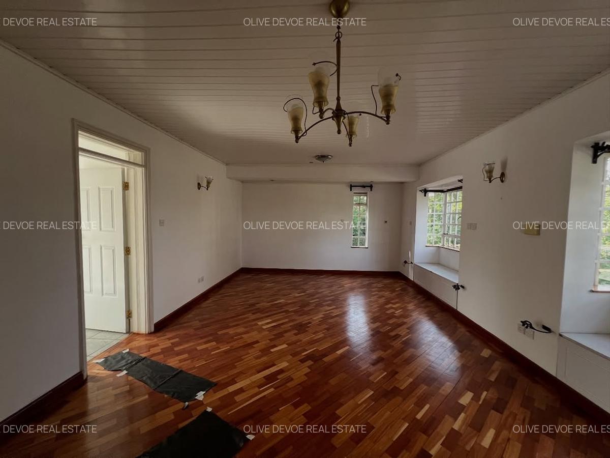 4 Bed House with En Suite in Gigiri - 4