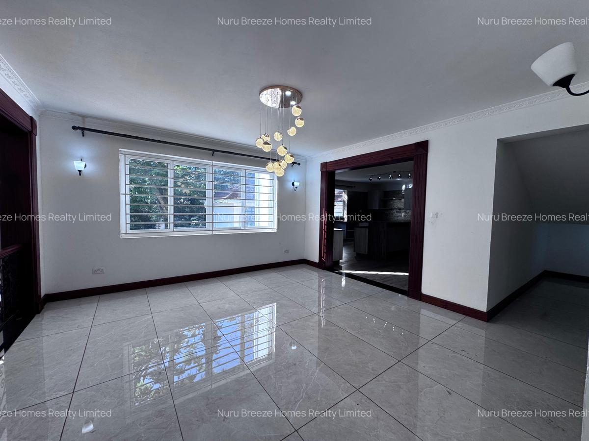 5 Bed Townhouse with En Suite in Rosslyn - 9