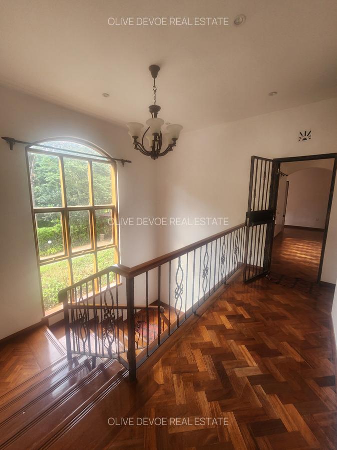 5 Bed Villa with En Suite in Karen - 12