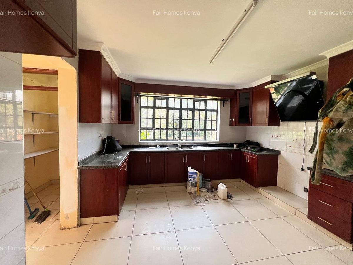 5 Bed Townhouse with En Suite at Isaac Gathanju - 4