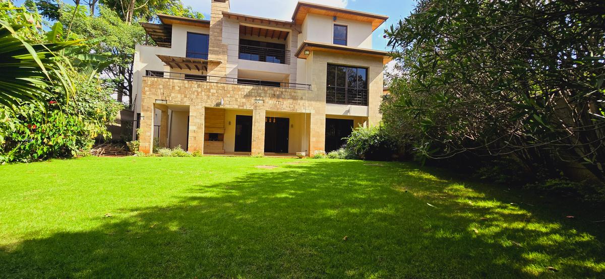 5 Bed Villa with En Suite at Mzima Springs - 2