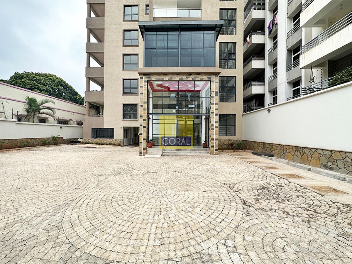 3 Bed Apartment in Parklands - 19