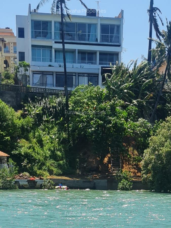 3 Bed Apartment in Tudor - 1