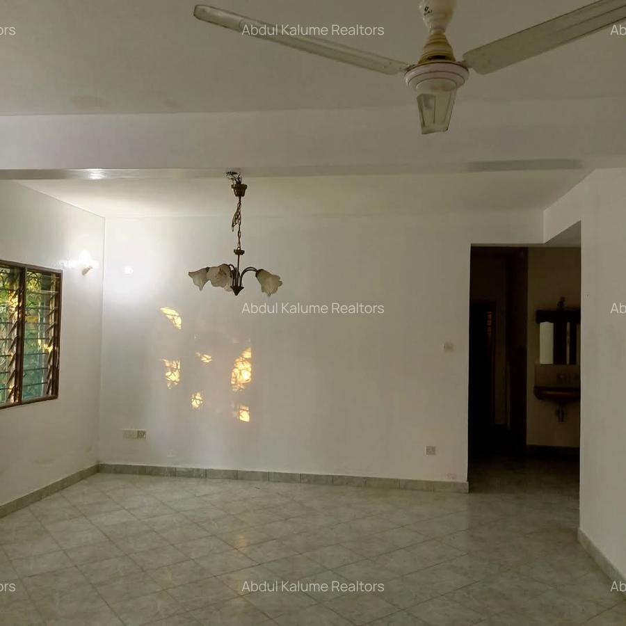 5 Bed Villa with En Suite at Bamburi - 6