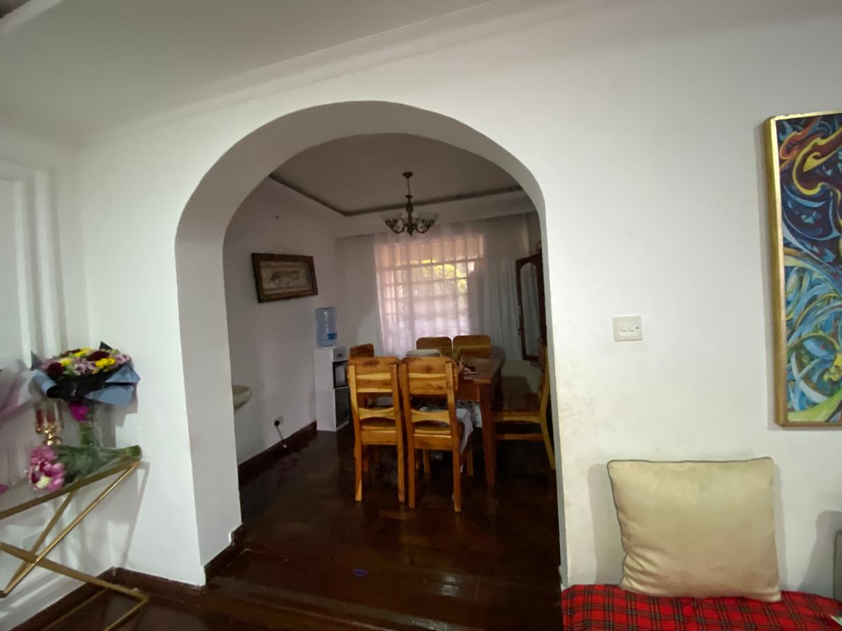 3 Bed Apartment with En Suite in Nyari - 5
