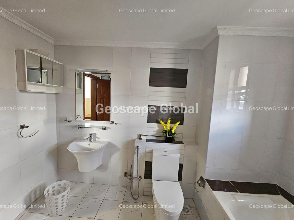 Furnished 3 Bed Apartment with En Suite in Kilimani - 5