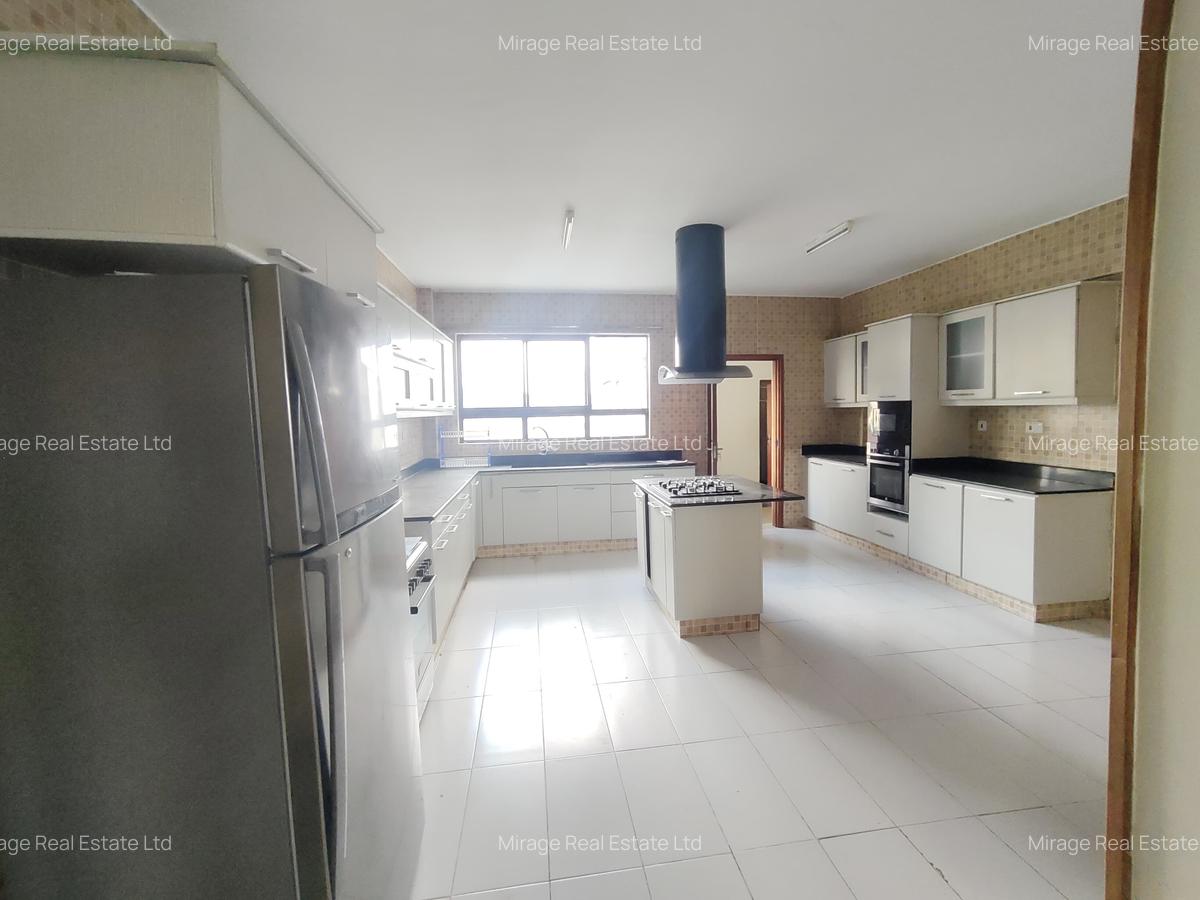 3 Bed Apartment with En Suite in Kilimani - 7