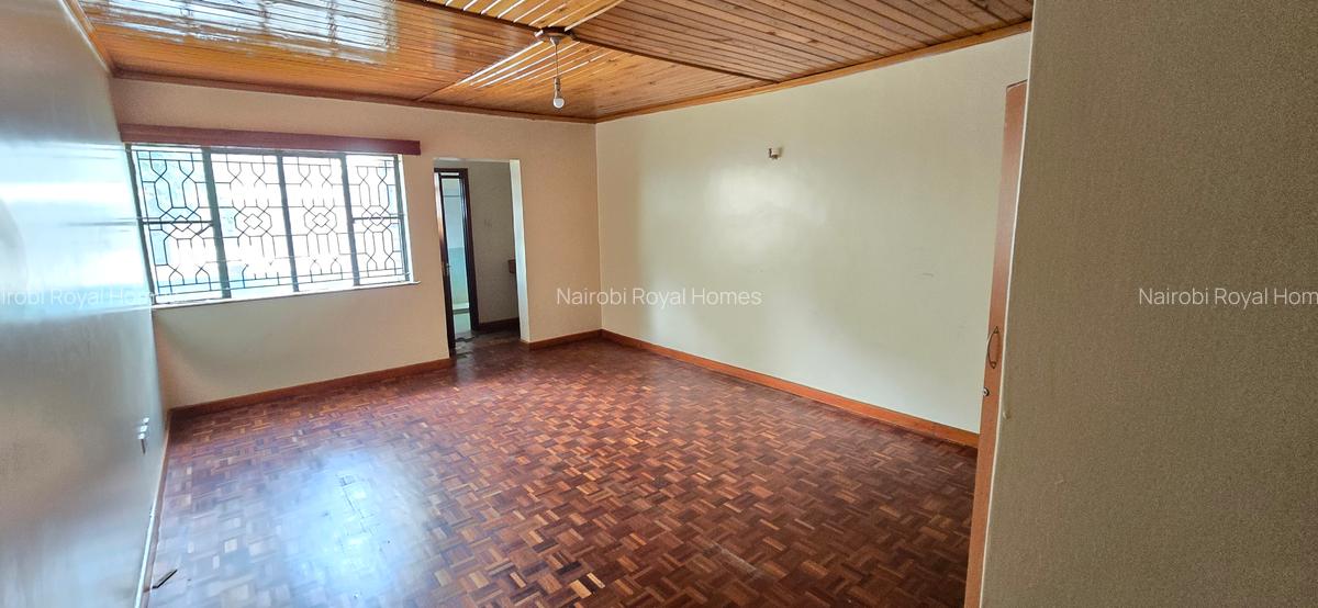 5 Bed Townhouse with En Suite at Lavington Road - 15