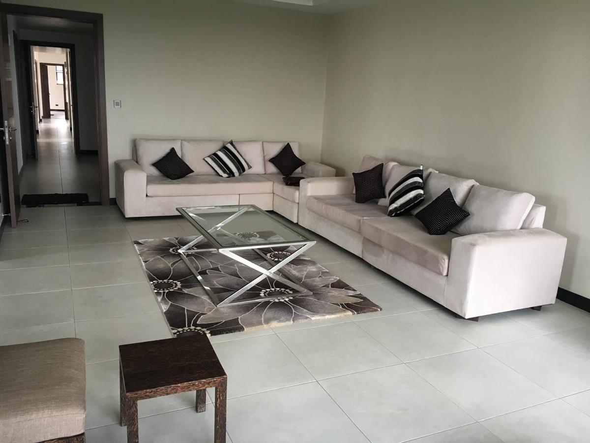 4 Bed Apartment with En Suite in Parklands - 13