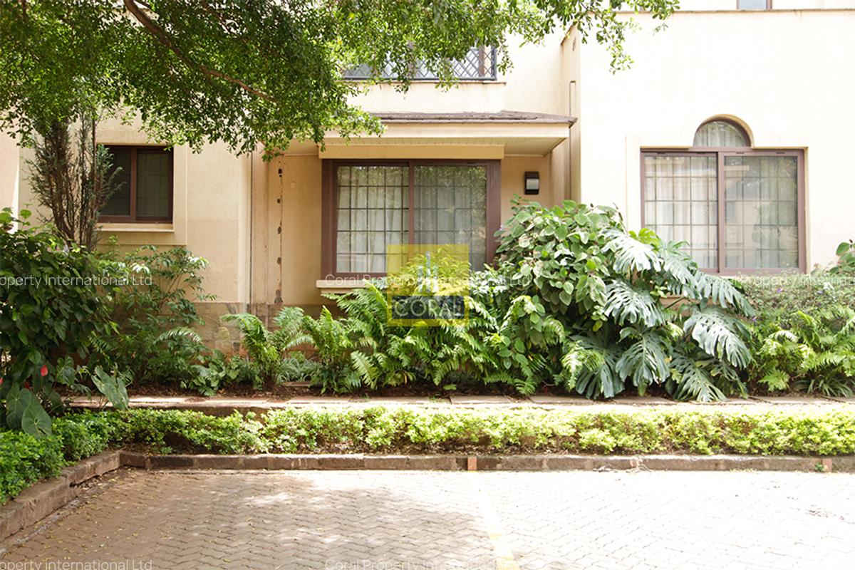 3 Bed Apartment in Riverside - 18