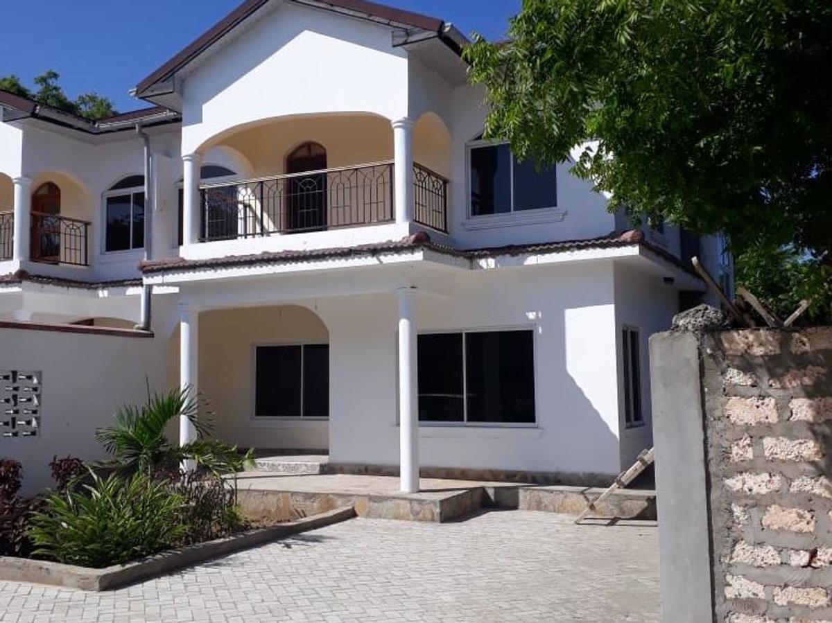 4 Bed Townhouse in Kilifi County - 1