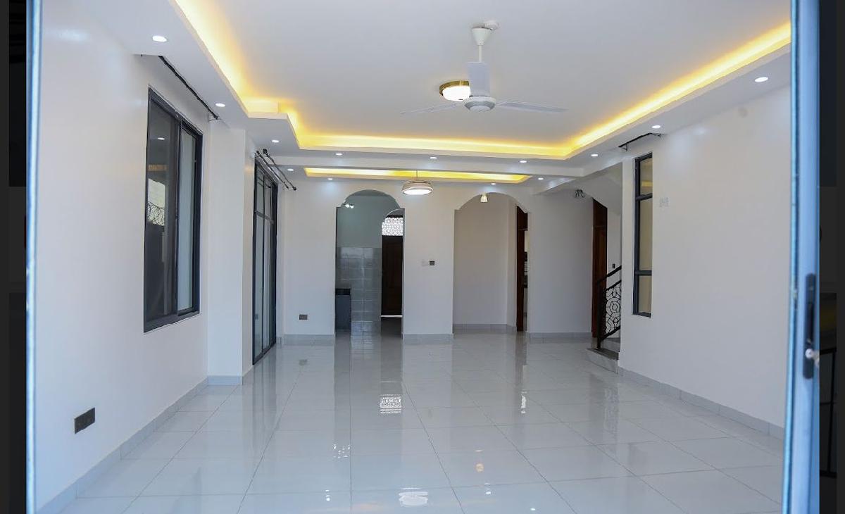 3 Bed Villa with En Suite at Mtwapa Primary - 6