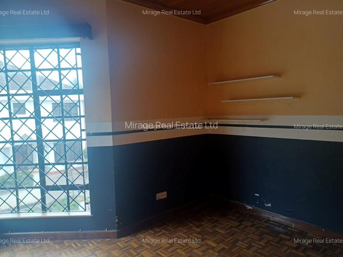 5 Bed Townhouse with Staff Quarters in Kilimani - 13