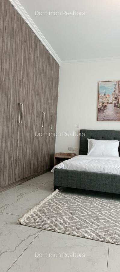 Serviced 2 Bed Apartment with En Suite at Brookside - 15