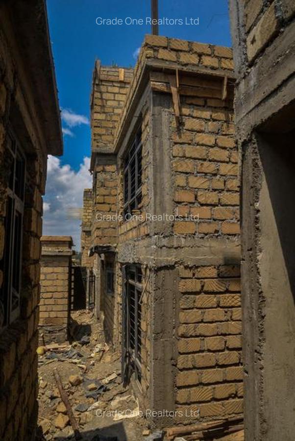 5 Bed Villa with En Suite at Karai - 9