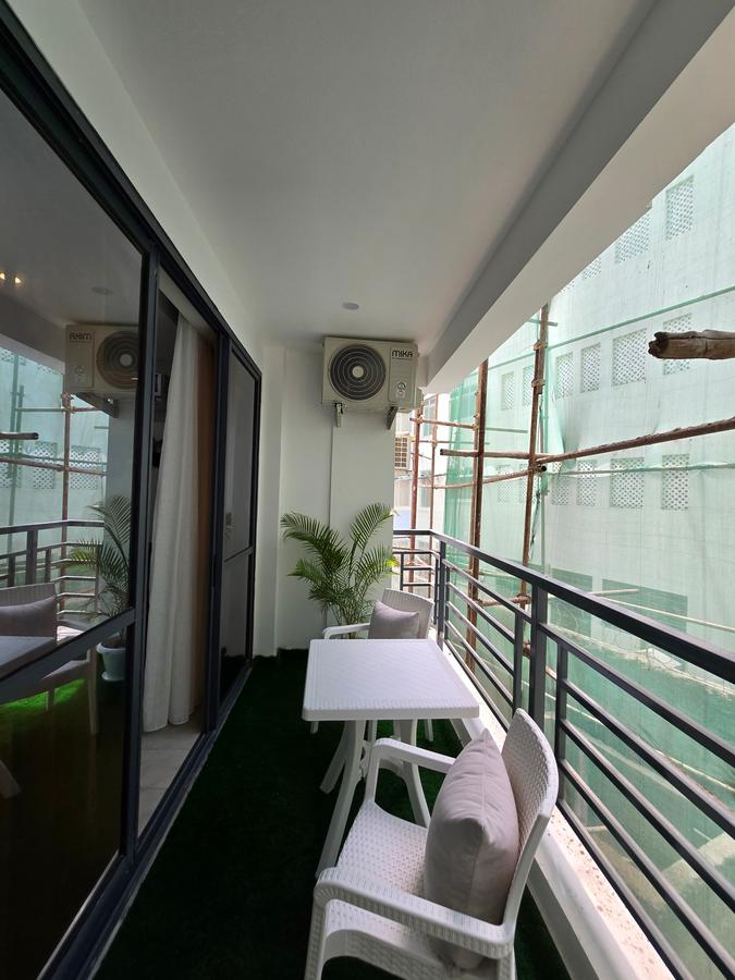 Furnished 1 Bed Apartment with En Suite at Off 1St Avenue - 19