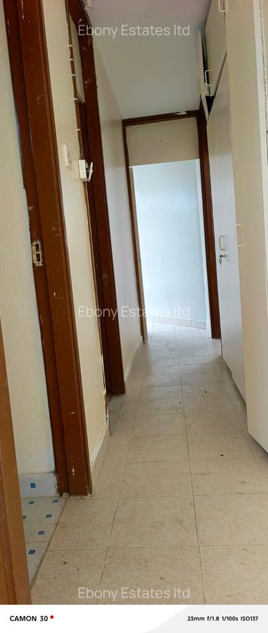 3 Bed Apartment with En Suite in Parklands - 11