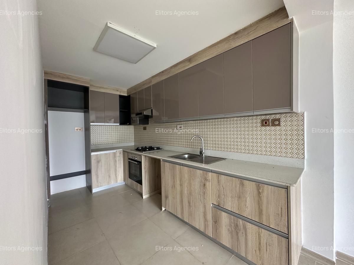 1 Bed Apartment with En Suite at Sports Road - 5