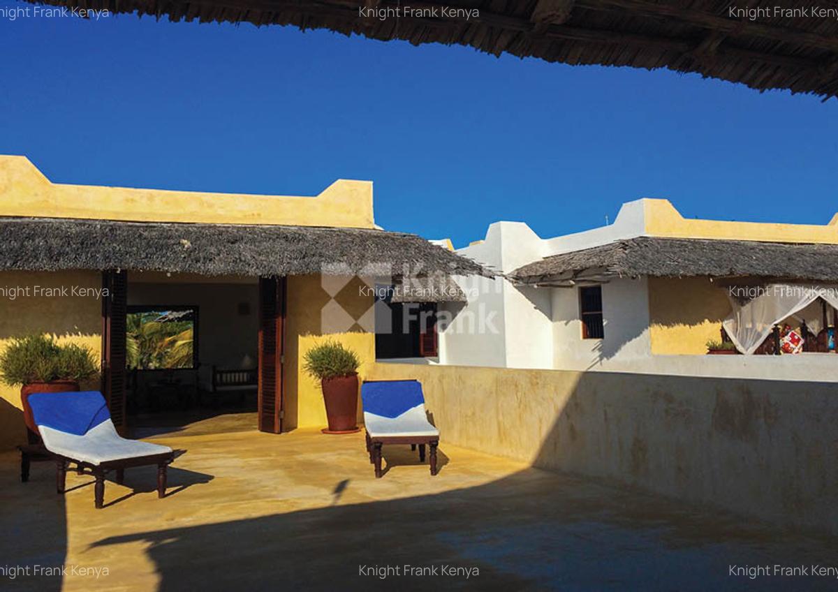 5 Bed House with En Suite at Kizingoni Beach - 10