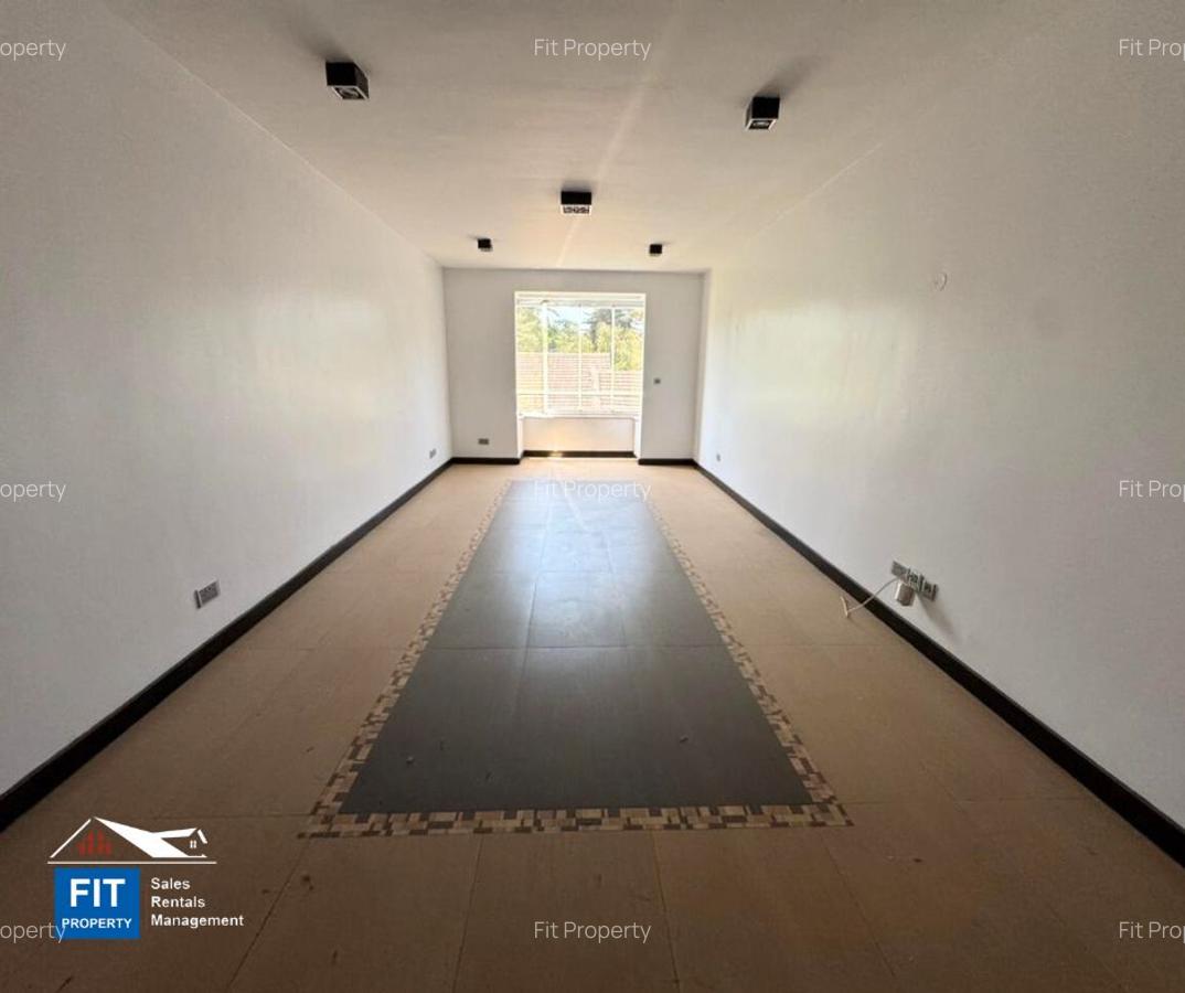 3 Bed Apartment with En Suite at Riverside Grove - 9