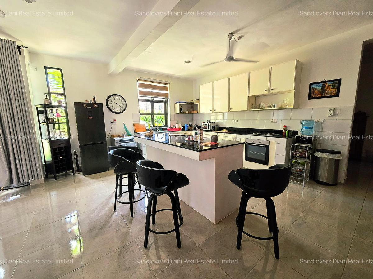 3 Bed Villa with En Suite in Diani - 15