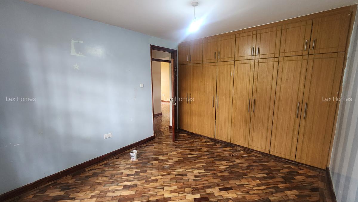 4 Bed House with En Suite at Rimpa - 13