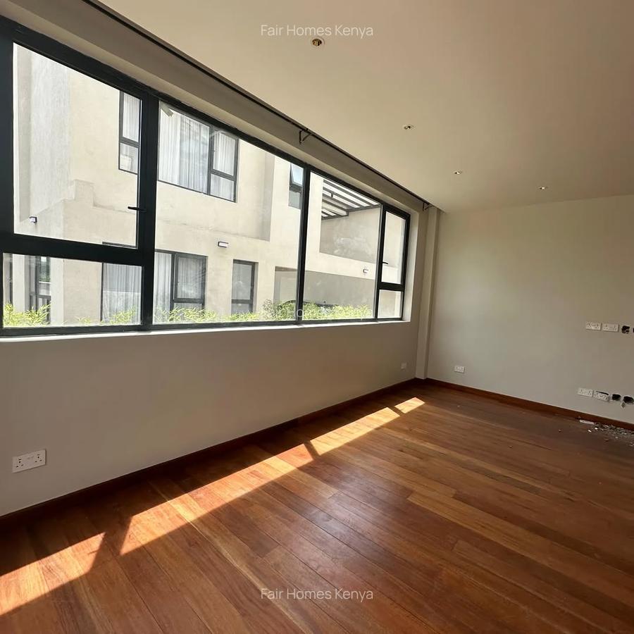 5 Bed Townhouse with En Suite at Manyani East - 5