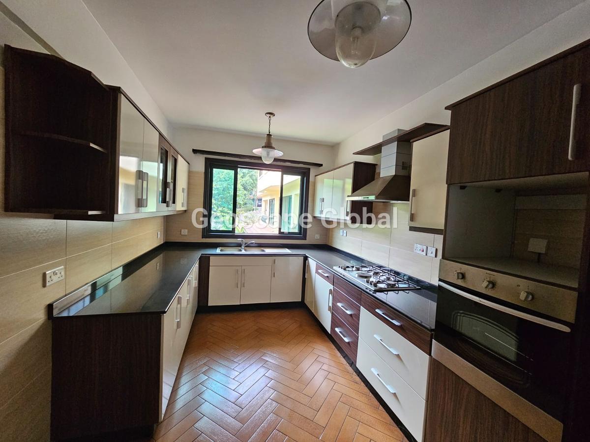 3 Bed House with En Suite in Kyuna - 8