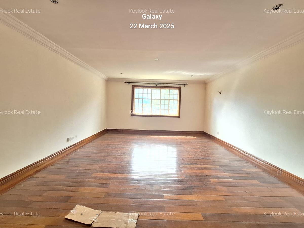 4 Bed Townhouse with En Suite at Lavington Green - 5