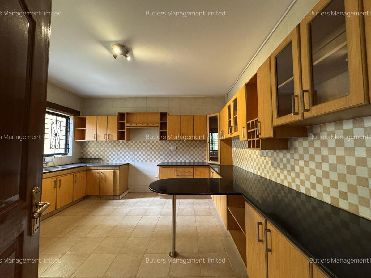 3 Bed Apartment with En Suite in Kileleshwa - 5