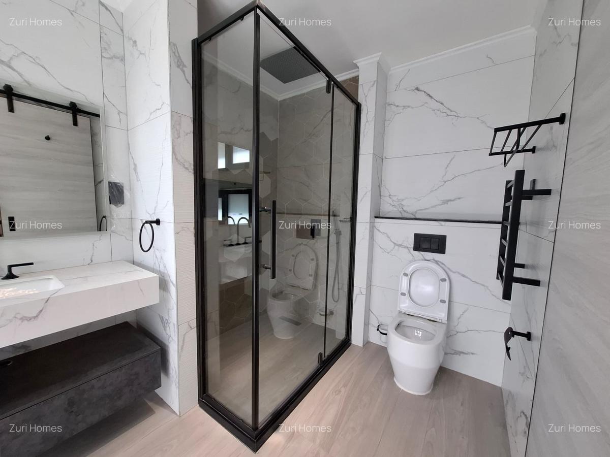 4 Bed Townhouse with En Suite in Lavington - 20