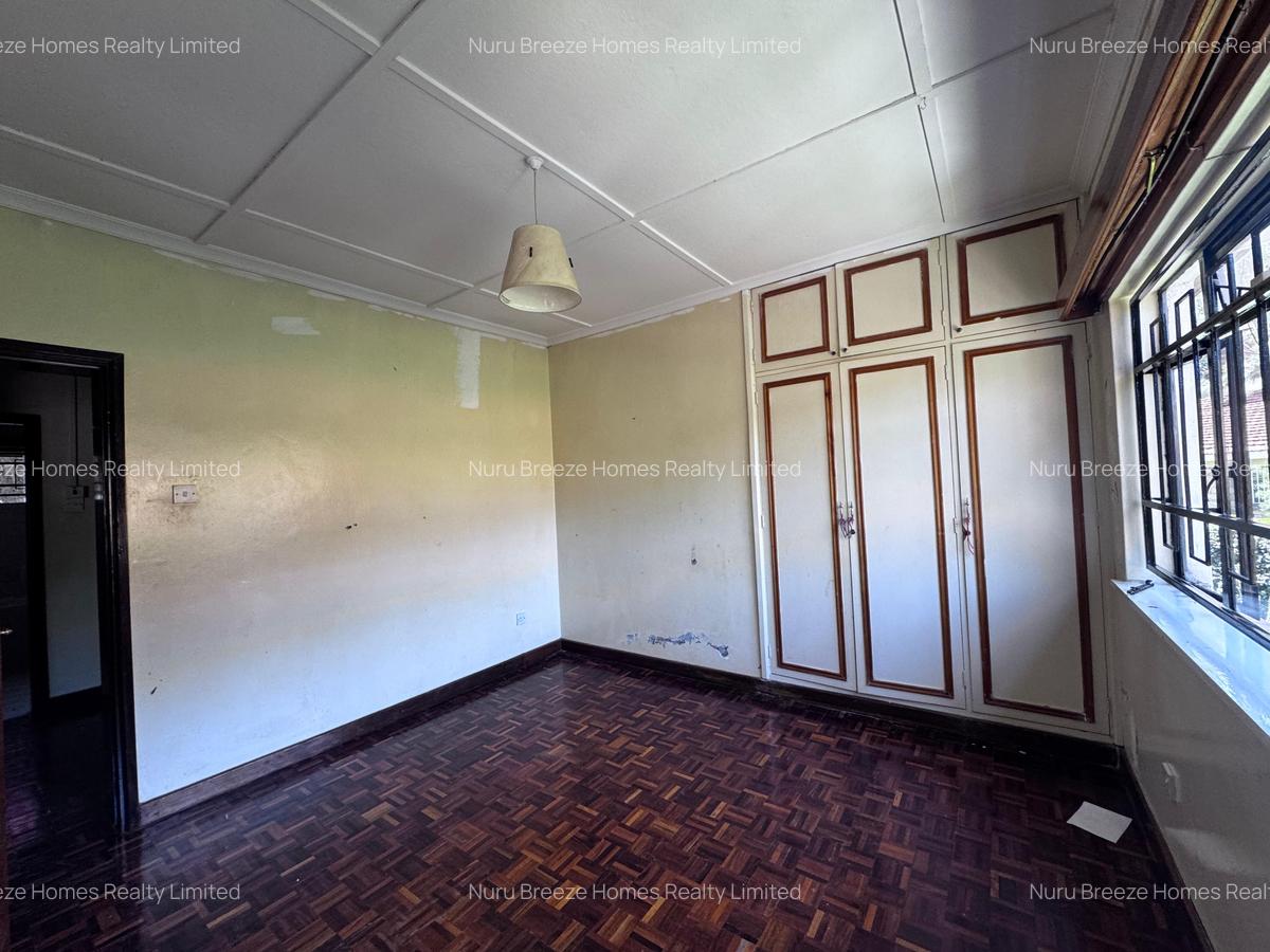 4 Bed House with En Suite in Nyari - 10