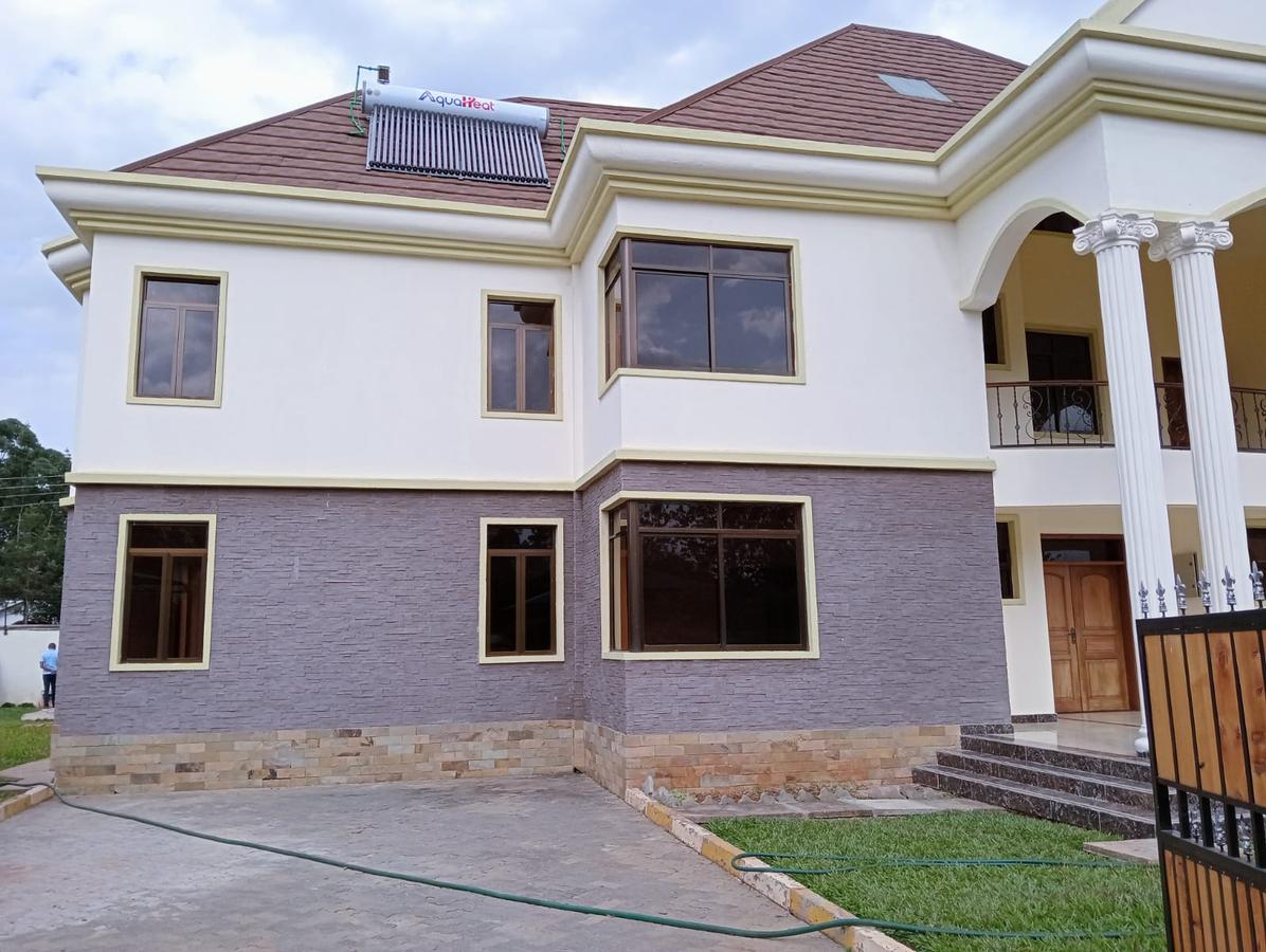 5 Bed House with En Suite in Karen - 19