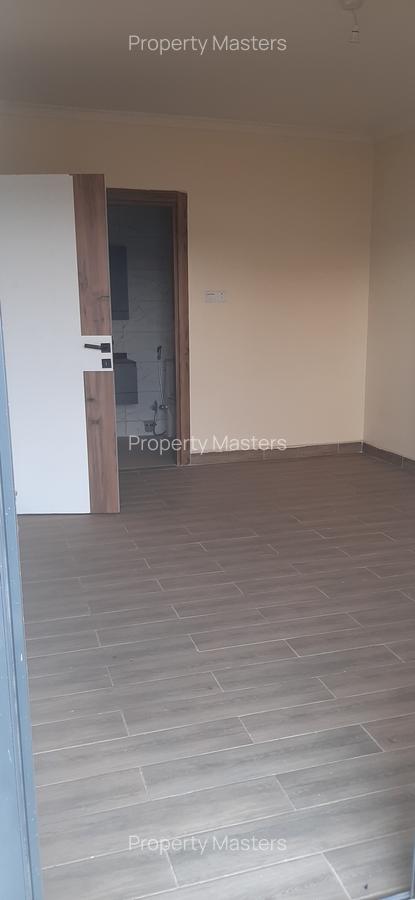 5 Bed Apartment with En Suite at 6Th Avenue Parklands - 10