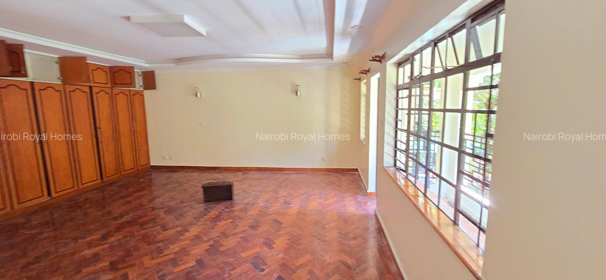 4 Bed Townhouse with En Suite at Lavington Green - 19