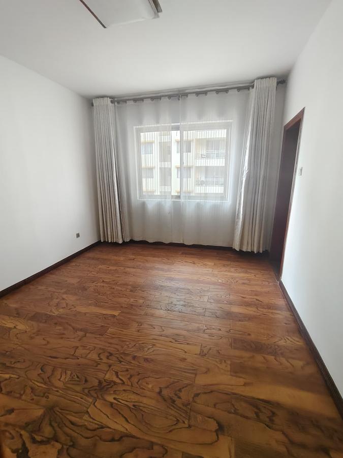 3 Bed Apartment with En Suite in Kilimani - 4