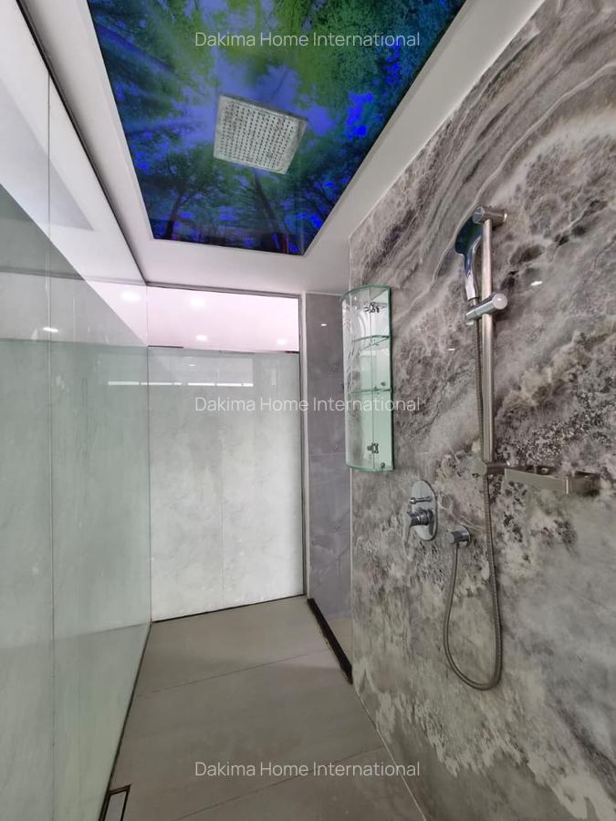 5 Bed Apartment with En Suite in General Mathenge - 15