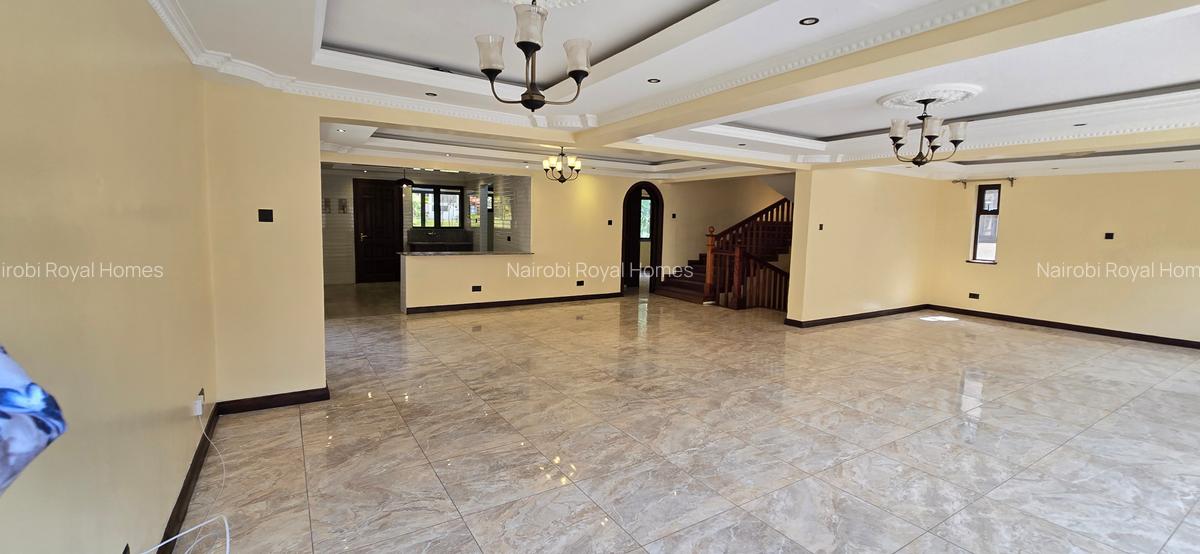 5 Bed Townhouse with En Suite at Lavington Green - 11