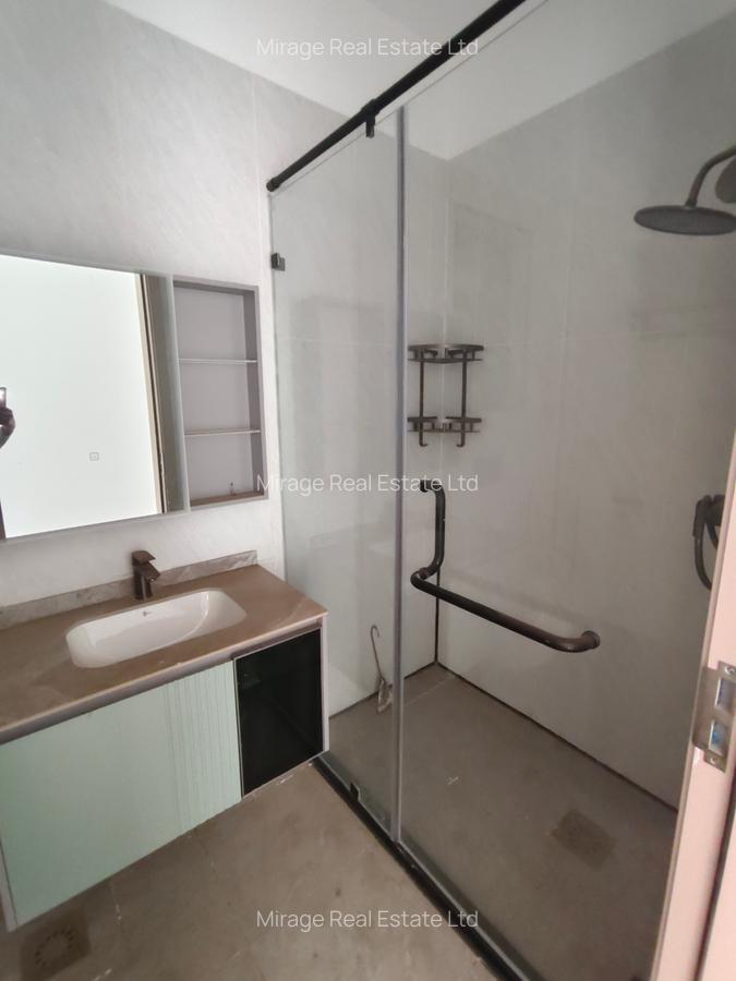 2 Bed Apartment with Swimming Pool in Kilimani - 11