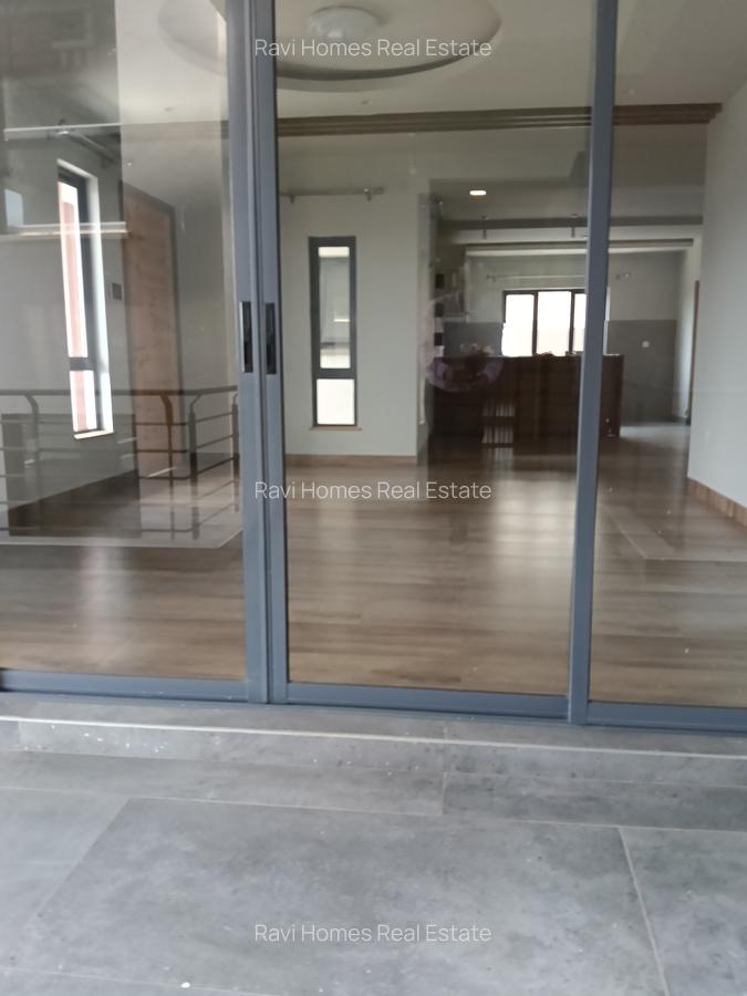 3 Bed Apartment with En Suite at Nairobi Kileleshwa Estate Along Mandera Road. - 2