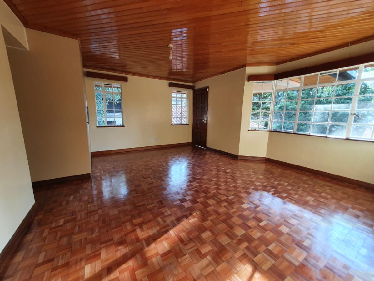 4 Bed House with En Suite in Runda - 5