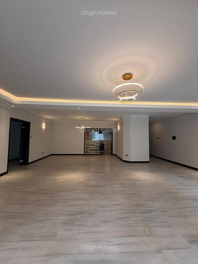 3 Bed Apartment with En Suite at Riverside Drive - 2