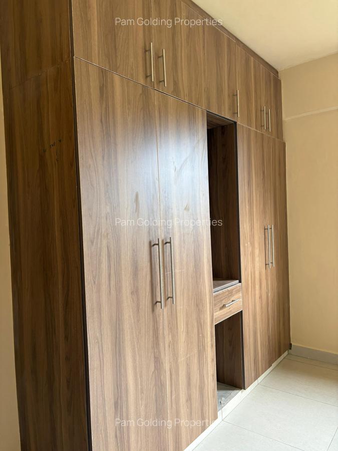 4 Bed Apartment with En Suite at Moyne Drive - 4