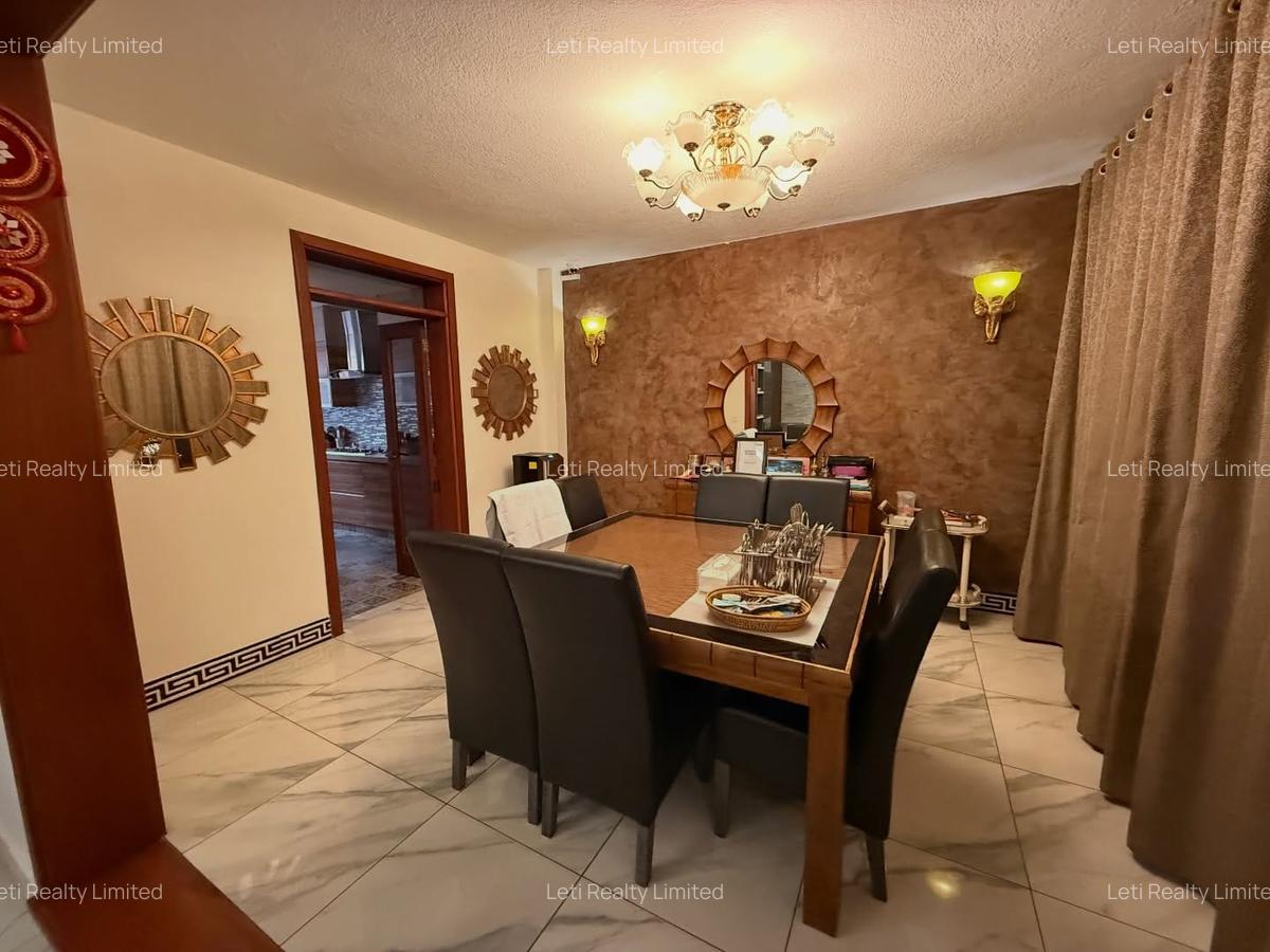 5 Bed Townhouse with En Suite in Lavington - 4