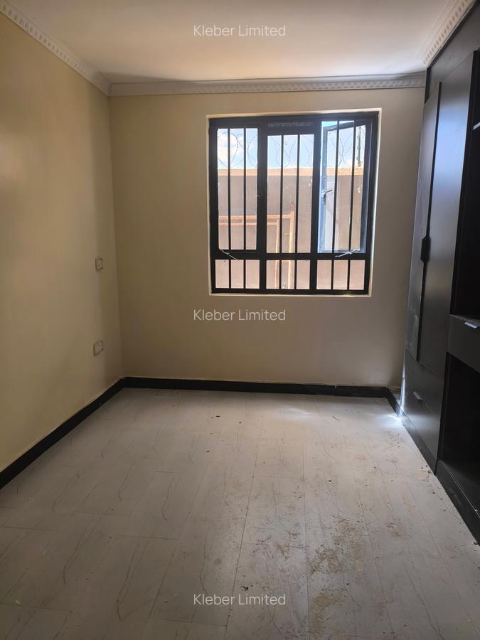 4 Bed Townhouse with En Suite at Western Bypass - 10