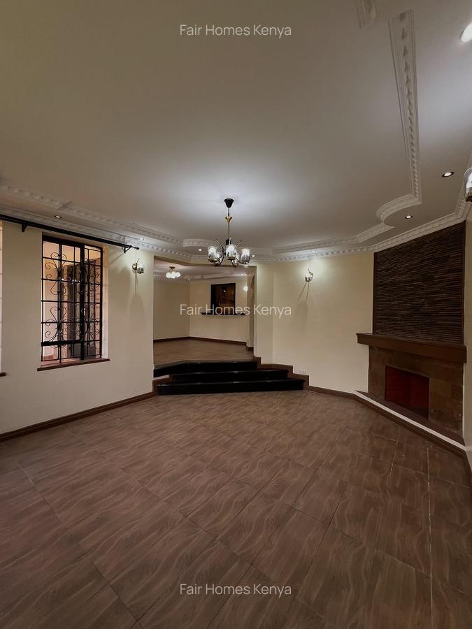 5 Bed Townhouse with En Suite at Convent Drive - 3