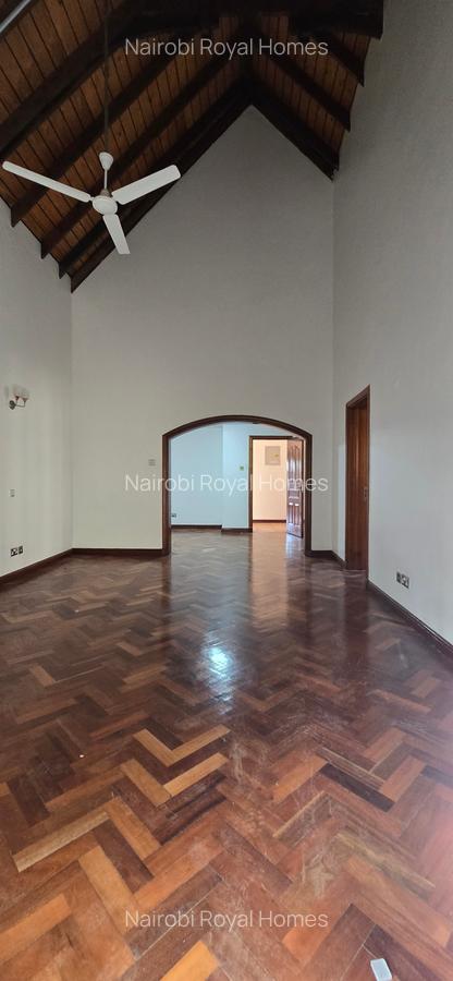 5 Bed Townhouse with En Suite at Lavington Mall - 8